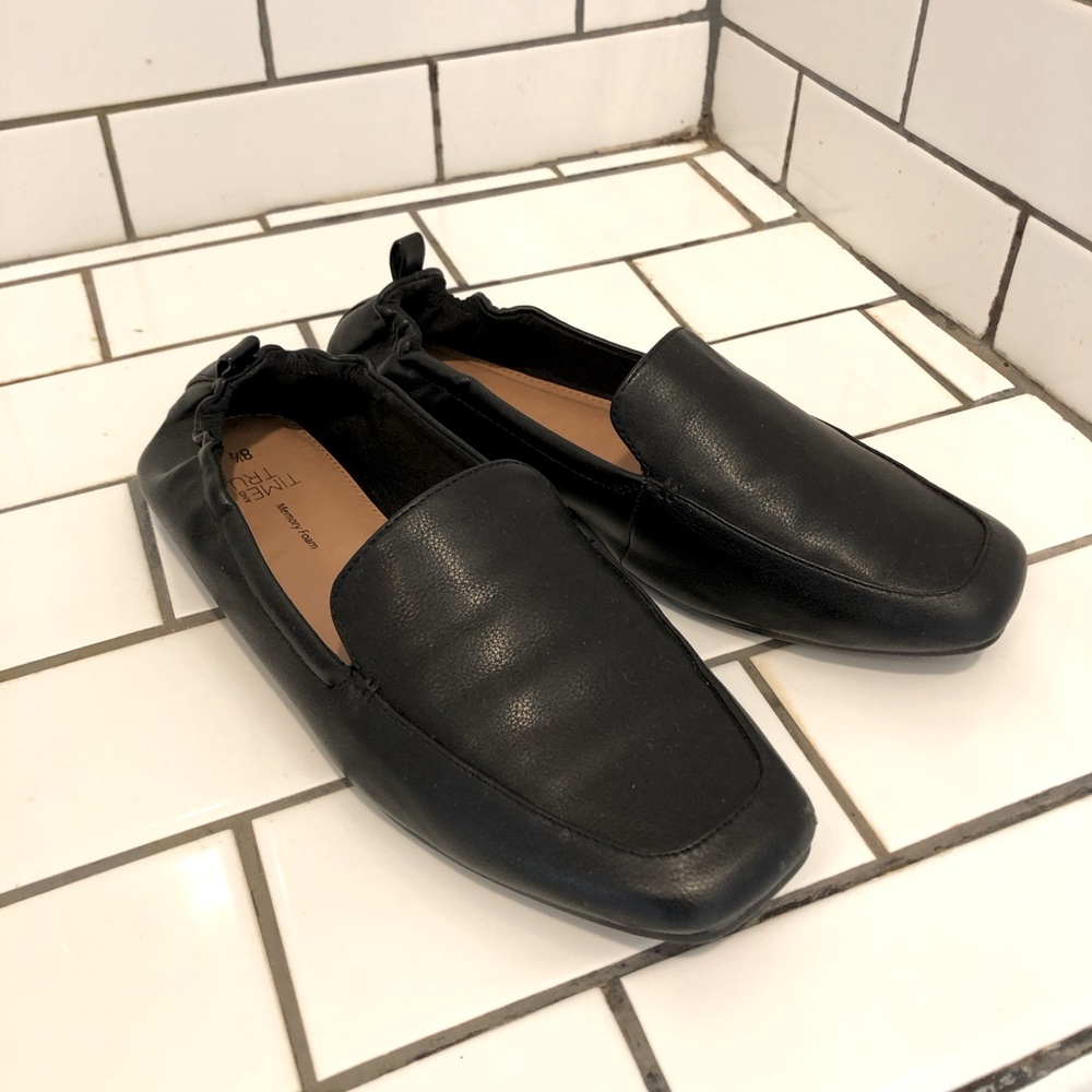 Time And Tru Black Faux Leather Cushioned Flat Loafers Slip on Square Toe Shoes
